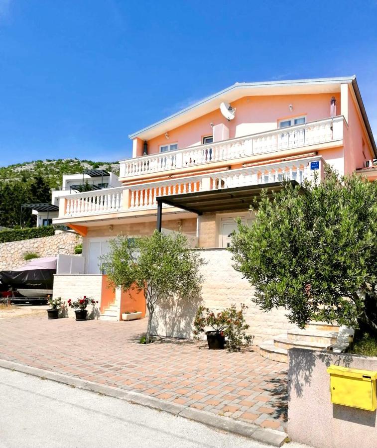 Apartments Maris Starigrad Paklenica Eksteriør bilde