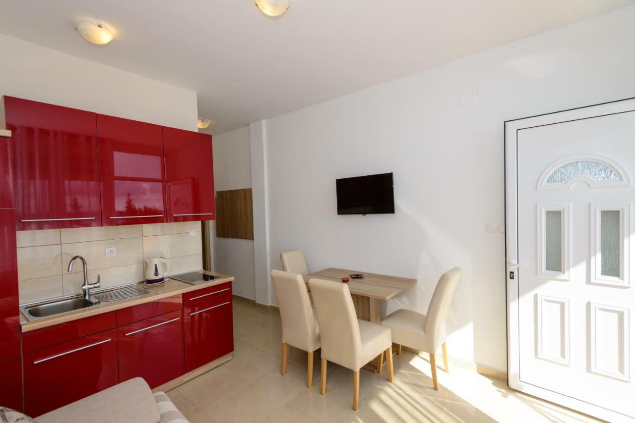 Apartments Maris Starigrad Paklenica Eksteriør bilde